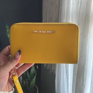 Michael Kors Wrislet
